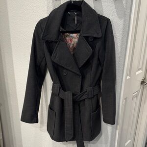 Elegant Grey Double-Breasted Women's Coat